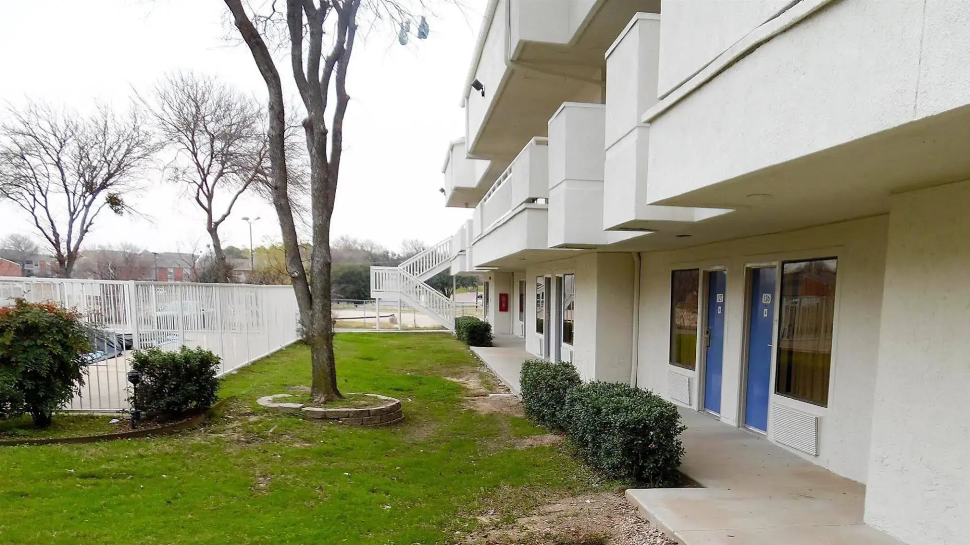 Motel 6 Dallas - Irving DFW Airport East