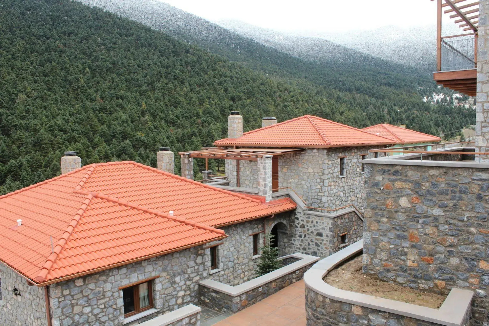 Nefeles Mainalon Luxury Residences & Lounge