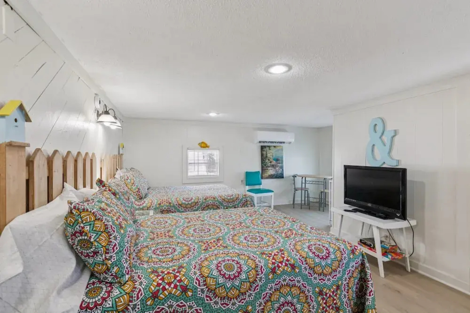 Dave's Last Resort - Poolside Cabin 4 1 Bedroom Hotel Room