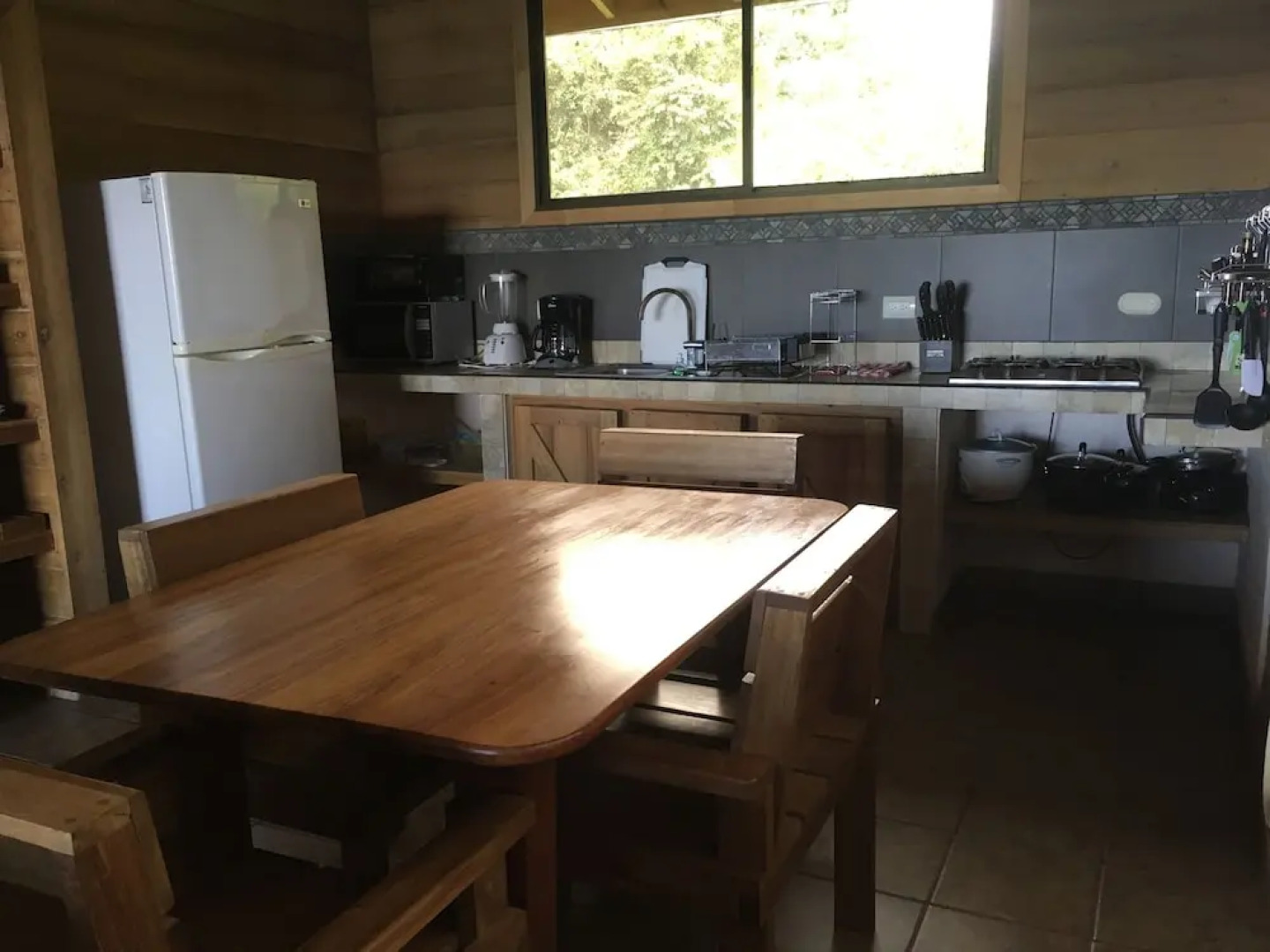 Many's House - La Joya De Ballena