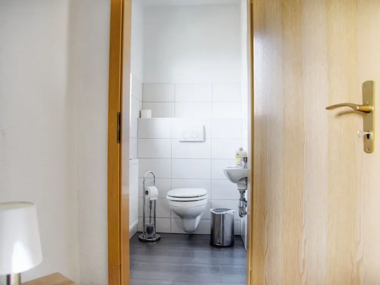 Ground-floor Apartment With Terrace and Large Garden With Lounge Area and Grill