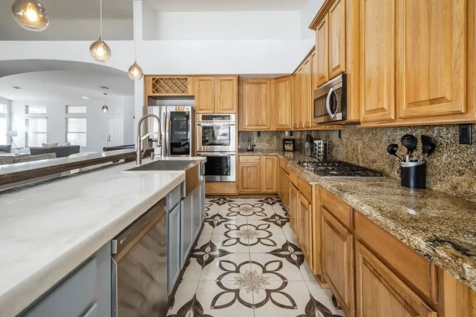 Amazing 4 Bd Las Vegas Home w/ Pool & Spa!