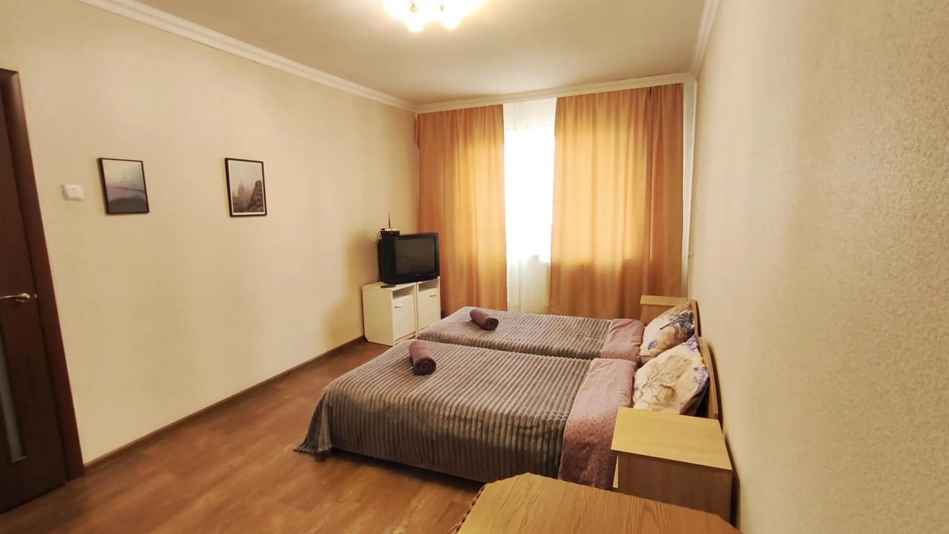 Водопійна 19 CityRooms