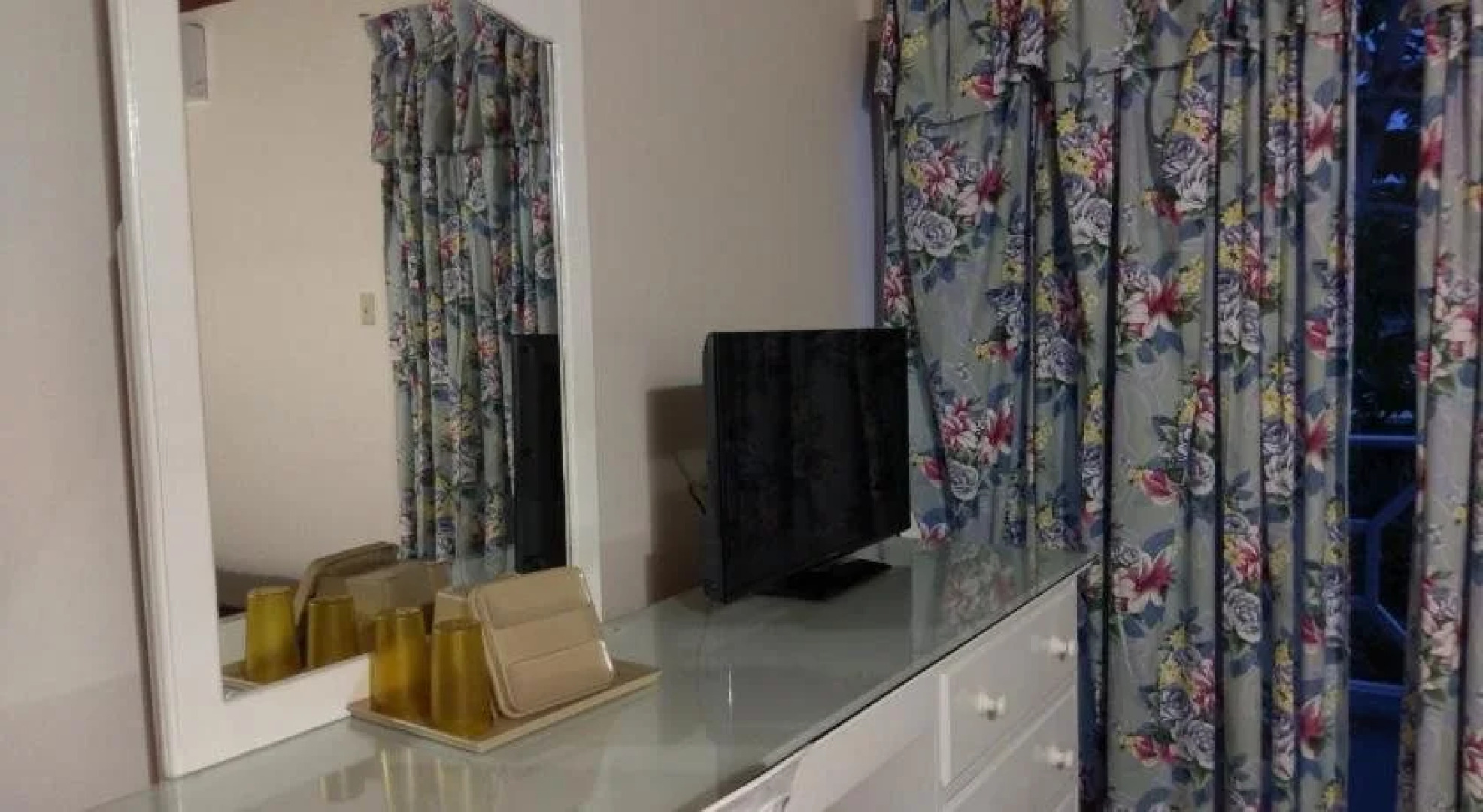 Shields Negril Villas