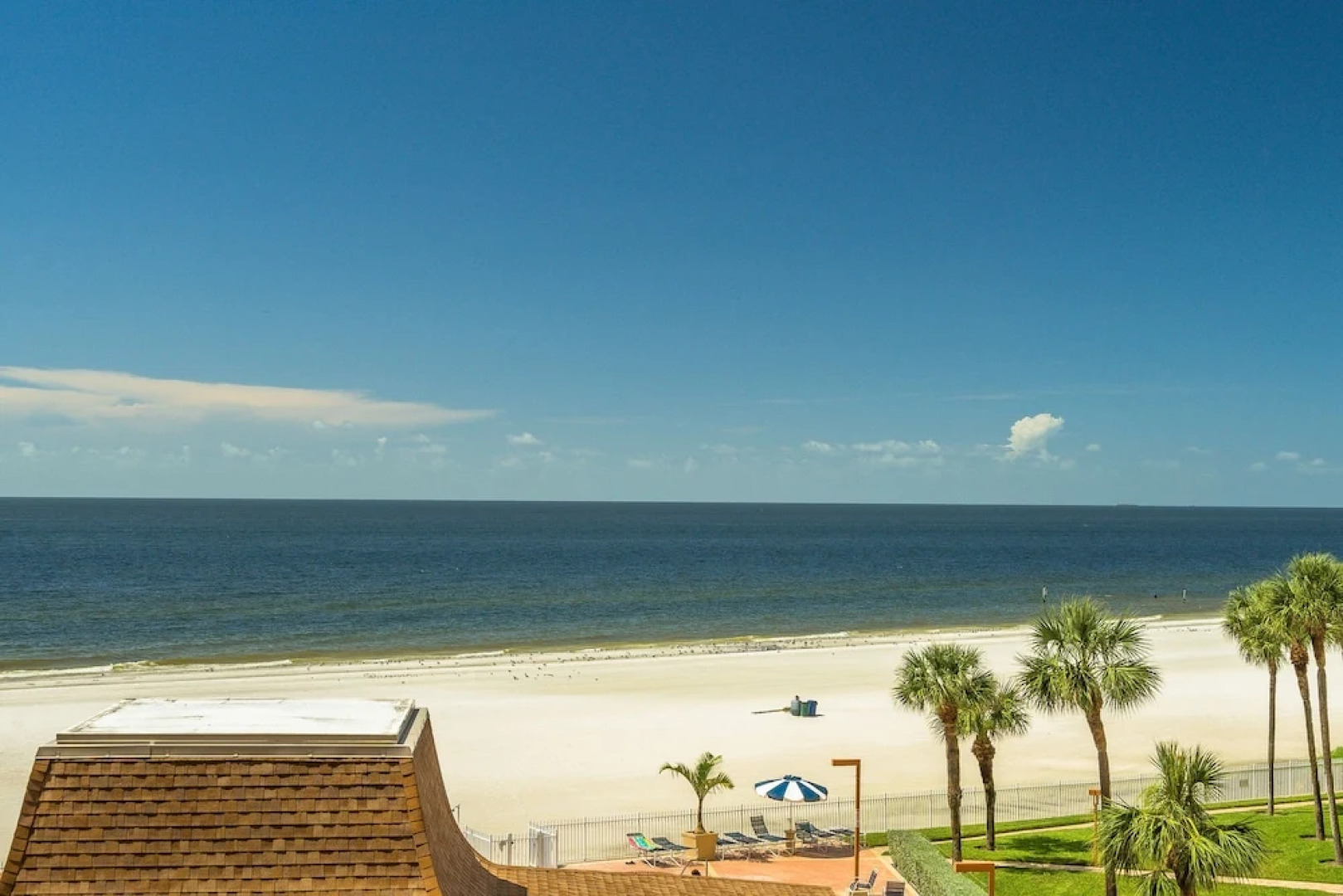 Redington Towers 406 by Vtrips