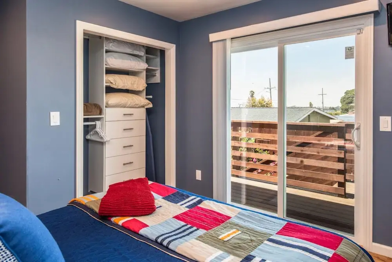 3733 Seaside Retreat