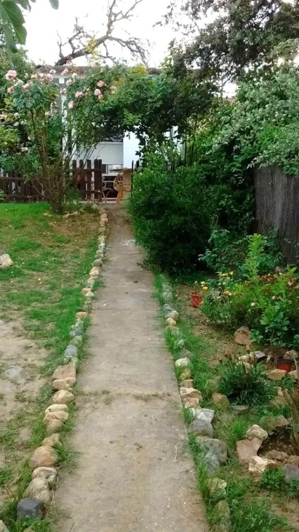 Villa With 5 Bedrooms in Valdecaballeros, With Wonderful Mountain View, Private Pool, Enclosed Garden