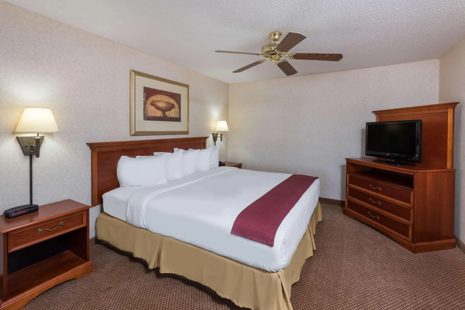 Seasons Inn & Suites Highland