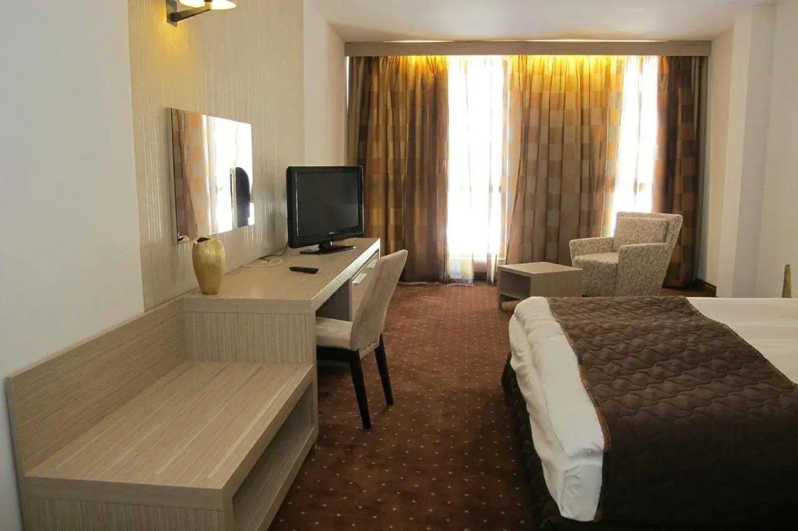 Radinas Way Hotel