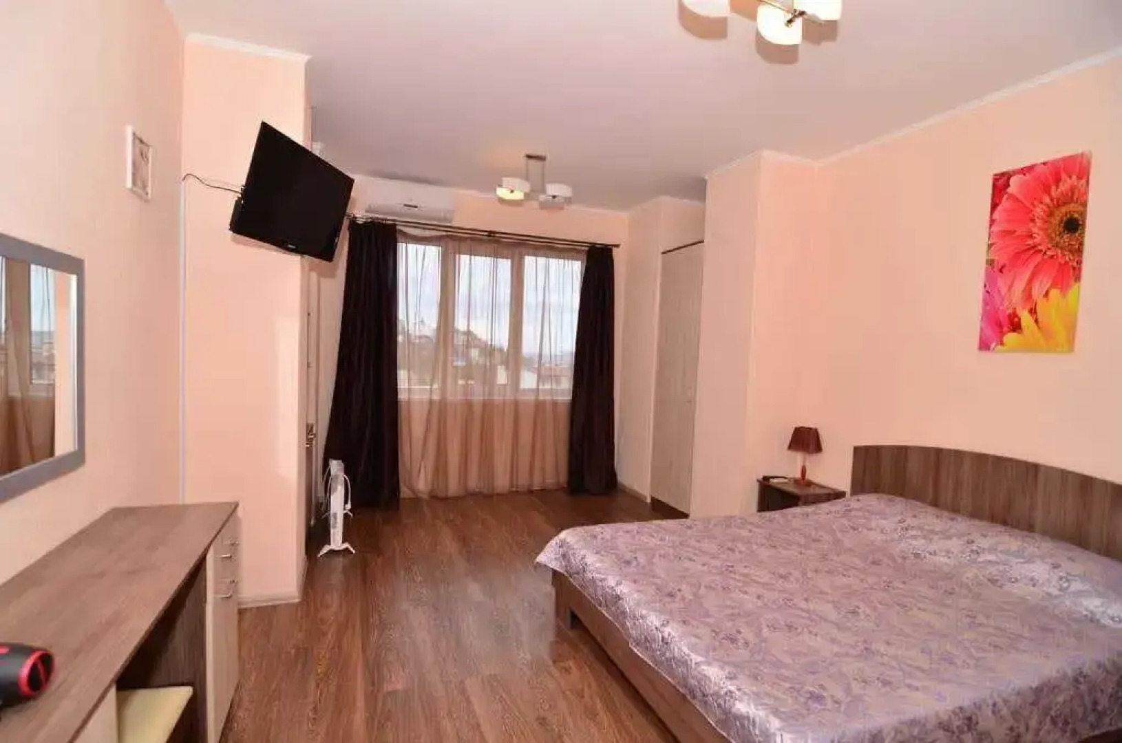 Дельфин (Партенит)