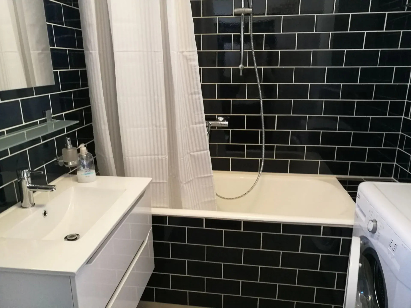 Apartment Ton - 200m from the sea: A2 Bol, Island Brac