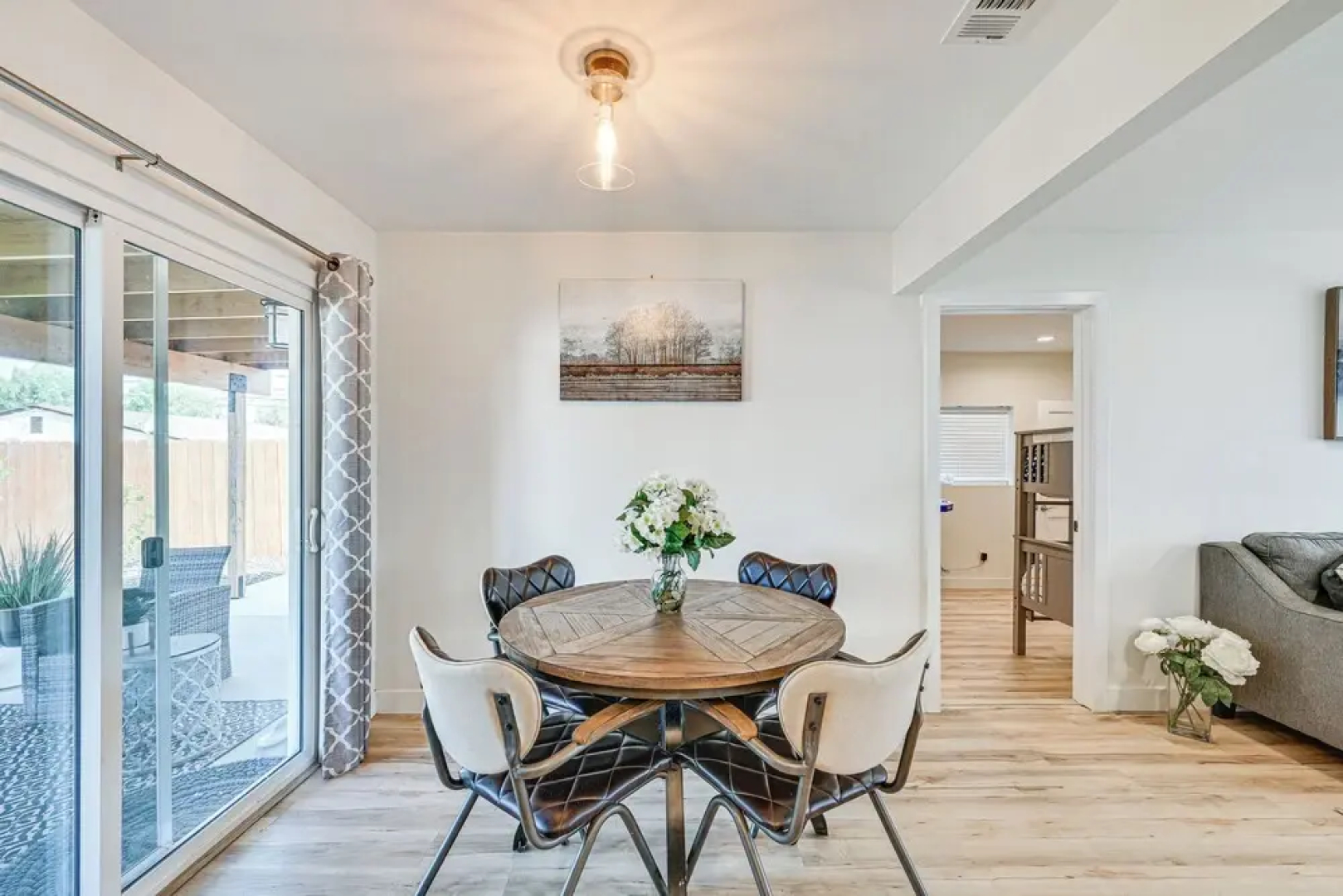 8 Mi to Downtown San Diego: Chic Home w/ Patio