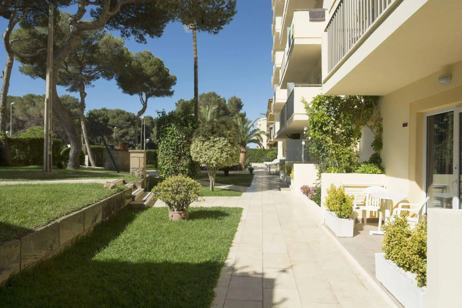 Cabot Tres Torres Apartamentos