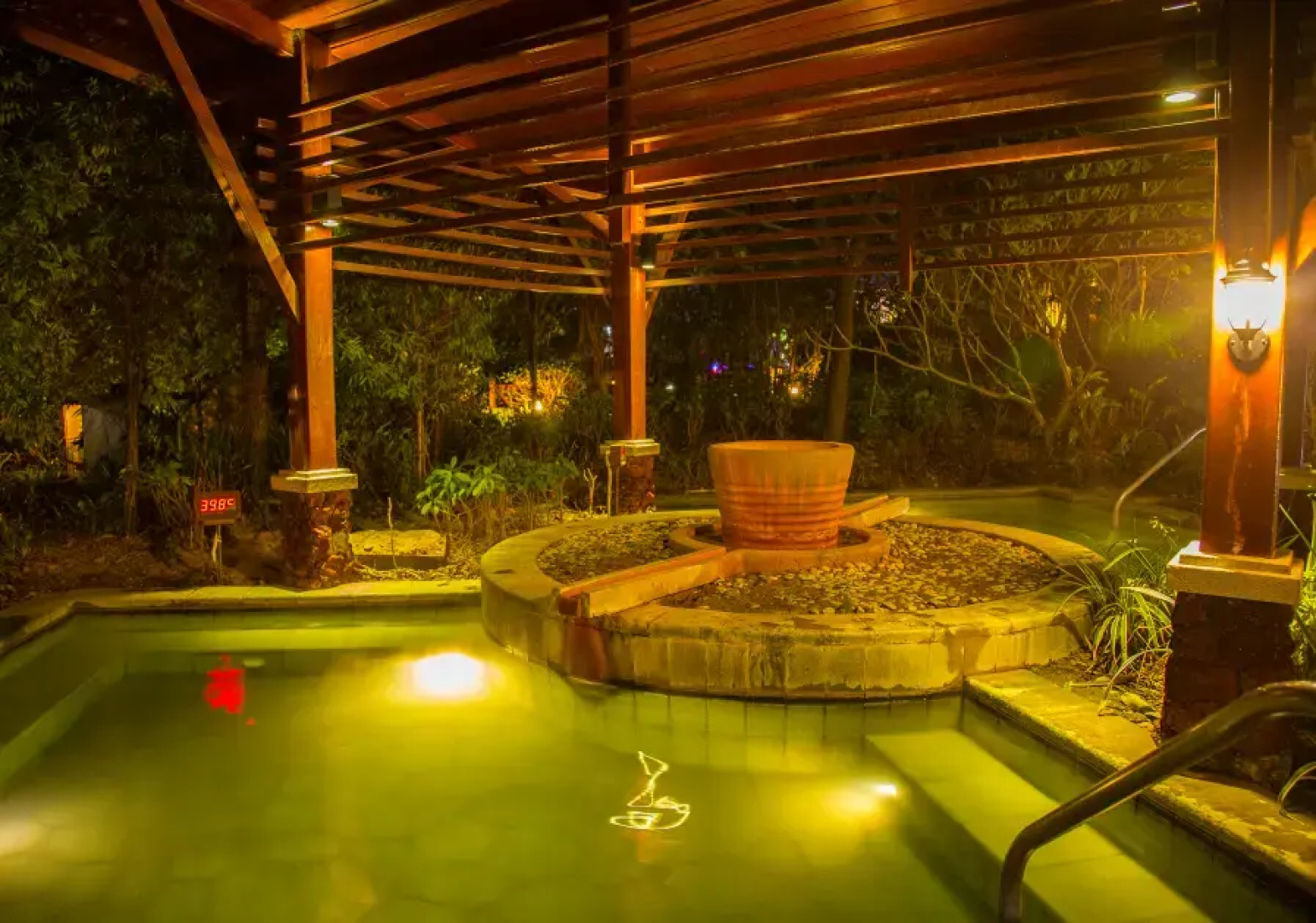 R&F LN Garden Hotspring Resort