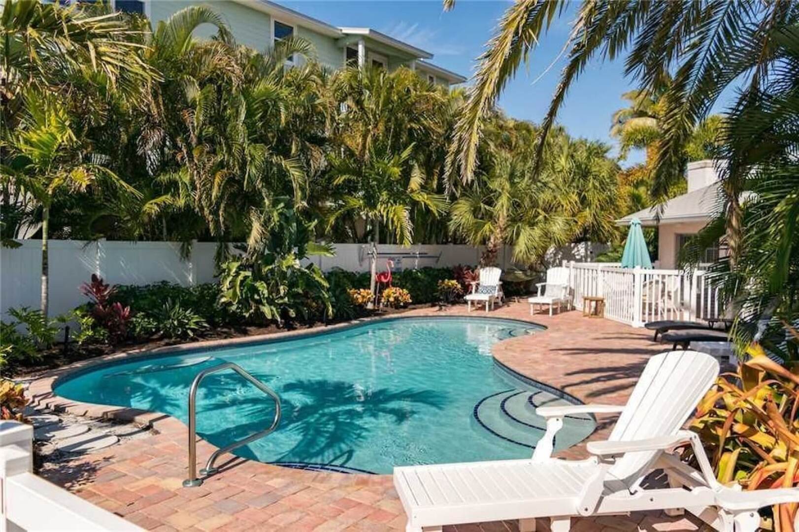 Anna Cabana Beach House by RedAwning