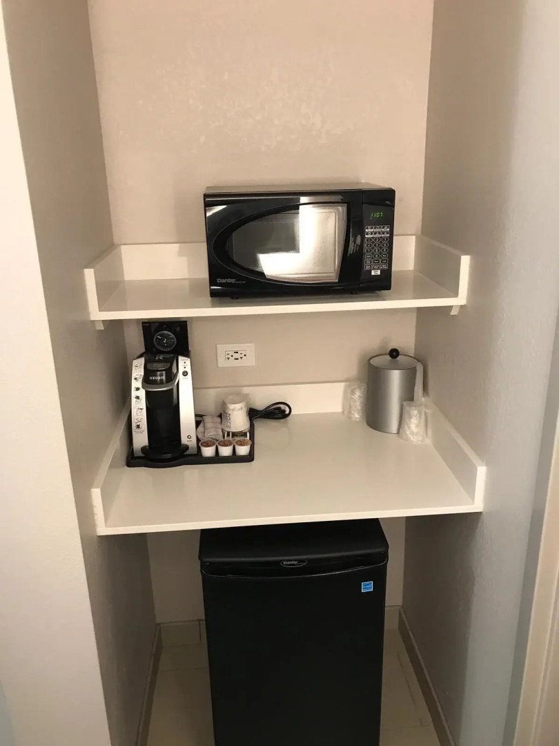 Holiday Inn Express Naperville by IHG