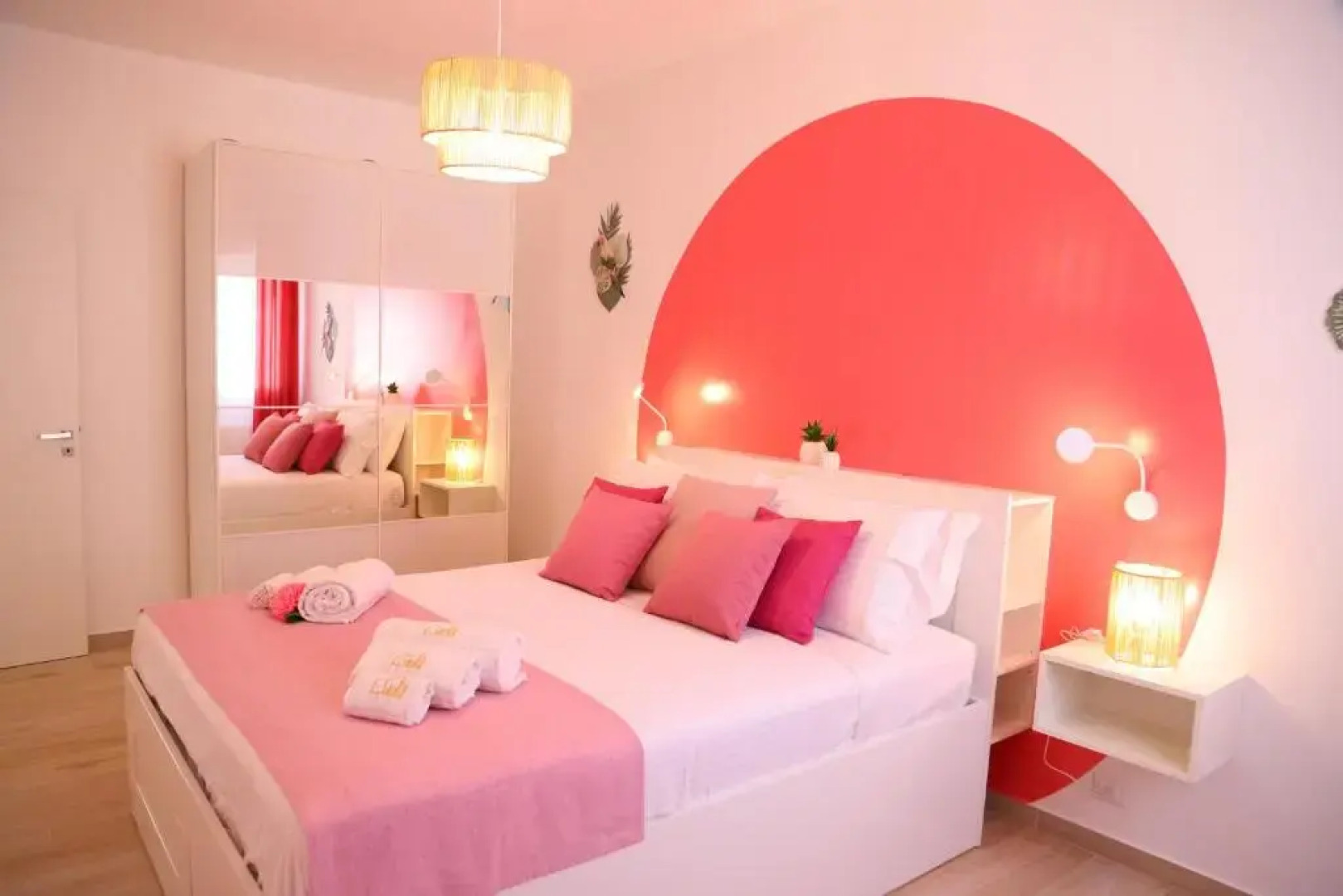 Golden Holiday 2 Ville con piscine indipendenti e separate