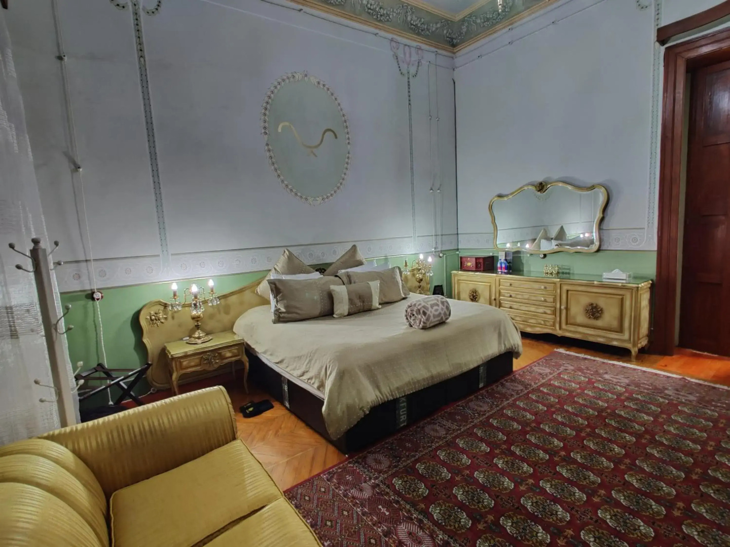 Azcami Boutique Hotel