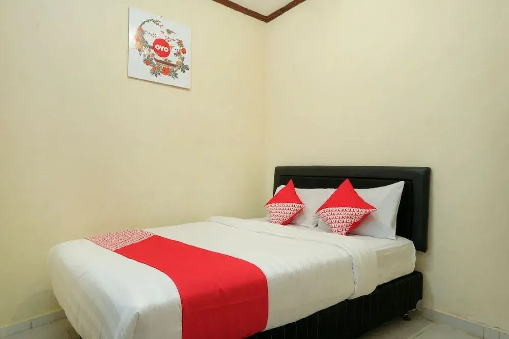 OYO 561 Hotel Citra Indah Near RS Ludira Husada Tama