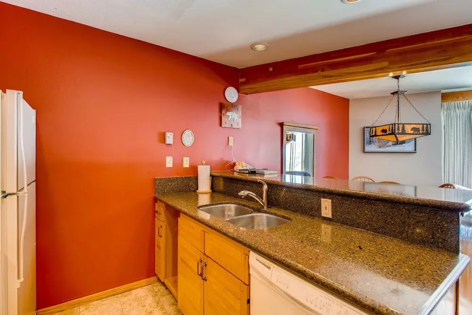 Updated 1 Br - Ski-in/ski-out Access 1 Bedroom Condo - No Cleaning Fee! by RedAwning