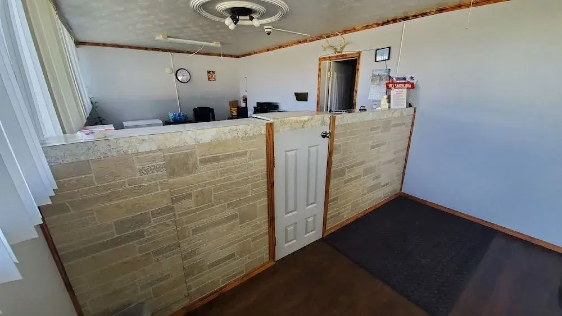 Marion Gray Plaza Motel