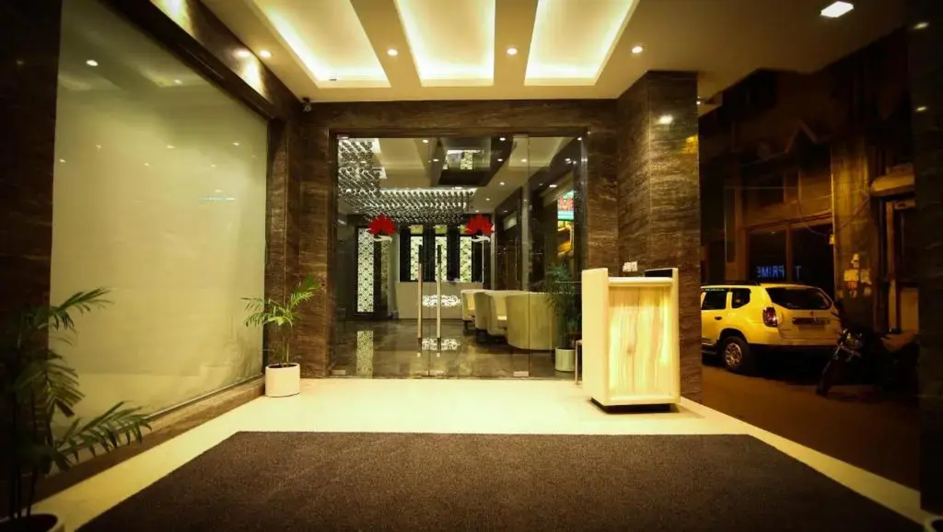 The Prime Balaji Deluxe @ New Delhi Railway Station