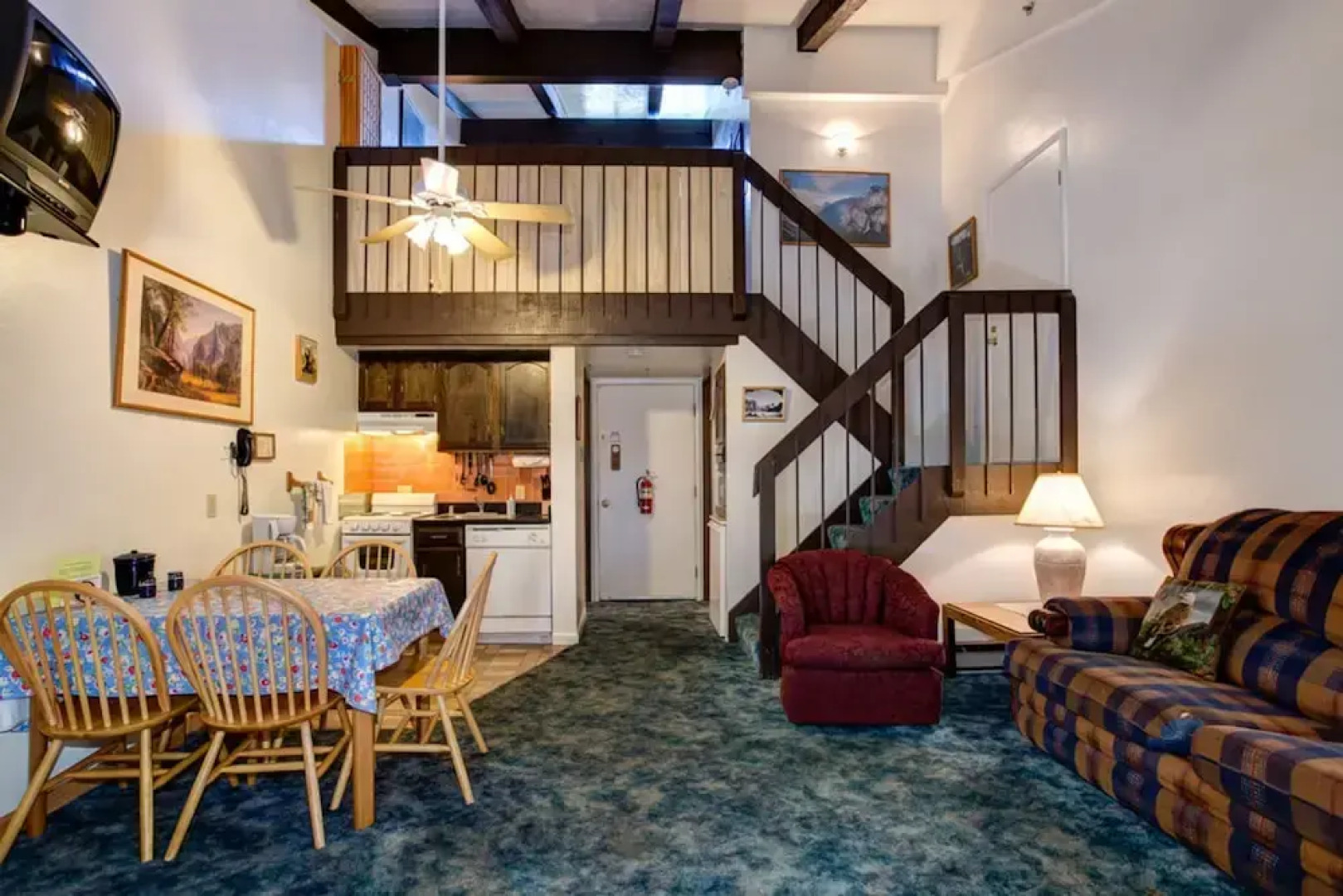 Loft of Yosemite-a205