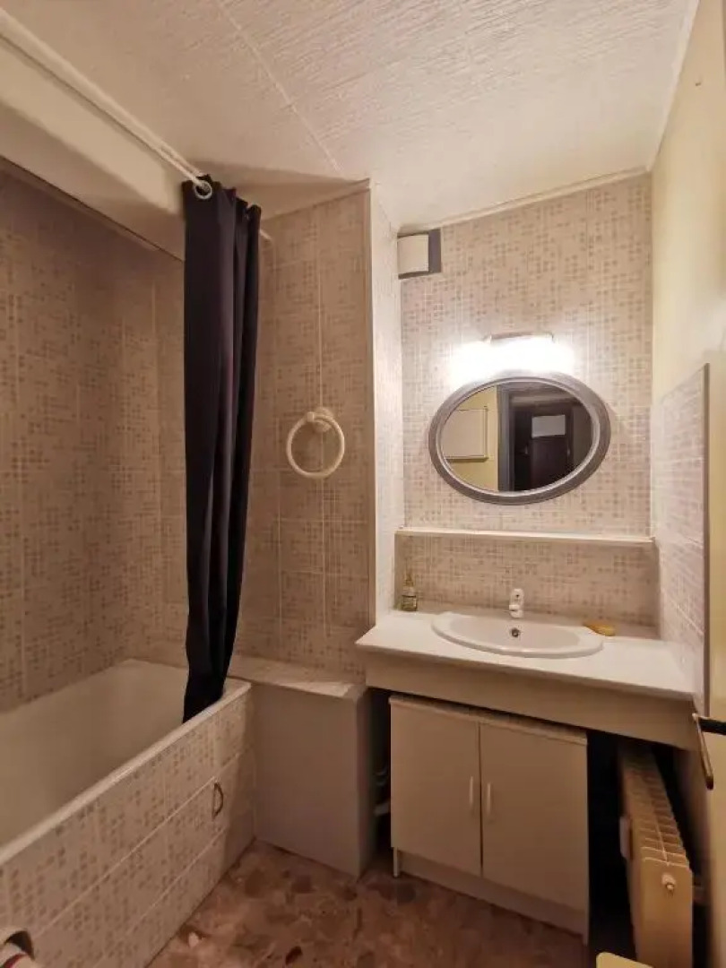 Studio 2p, proche pistes, réduction matériel ski