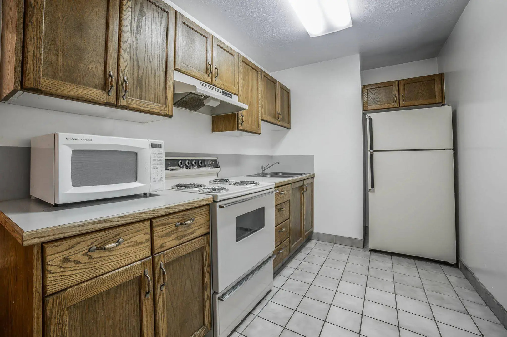 Ameri-Stay Inn & Suites