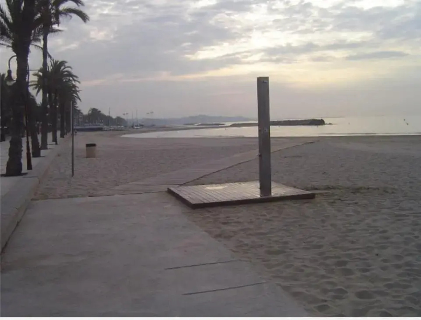 Apartamento En Segunda Linea De Mar, Wifi & A.C