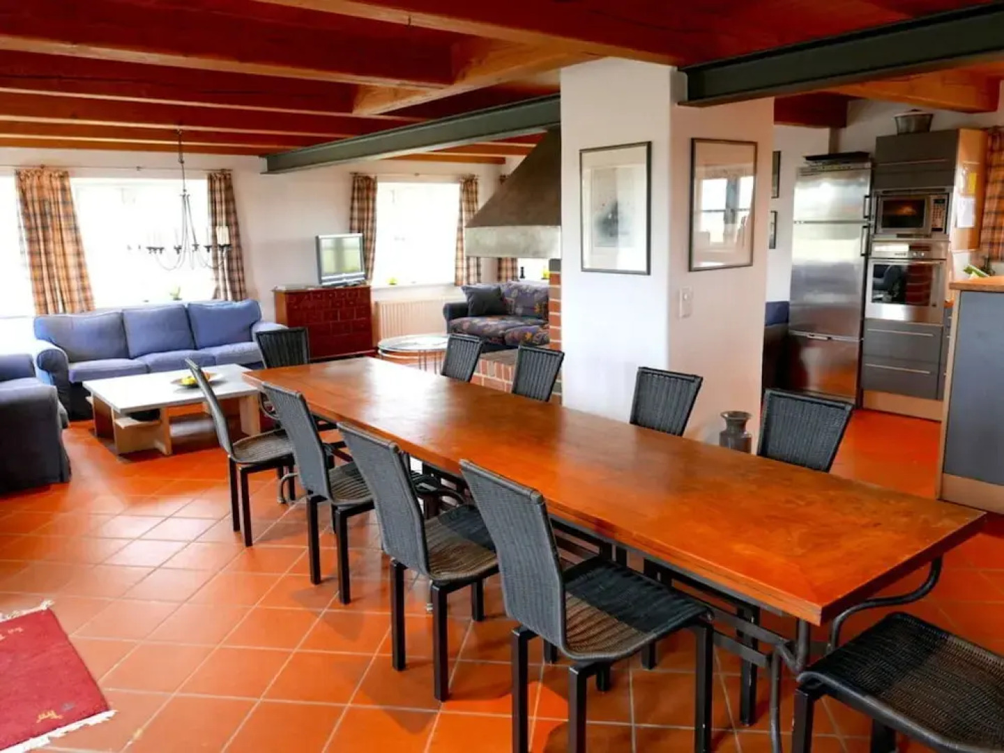 Poppenbull Thatched House