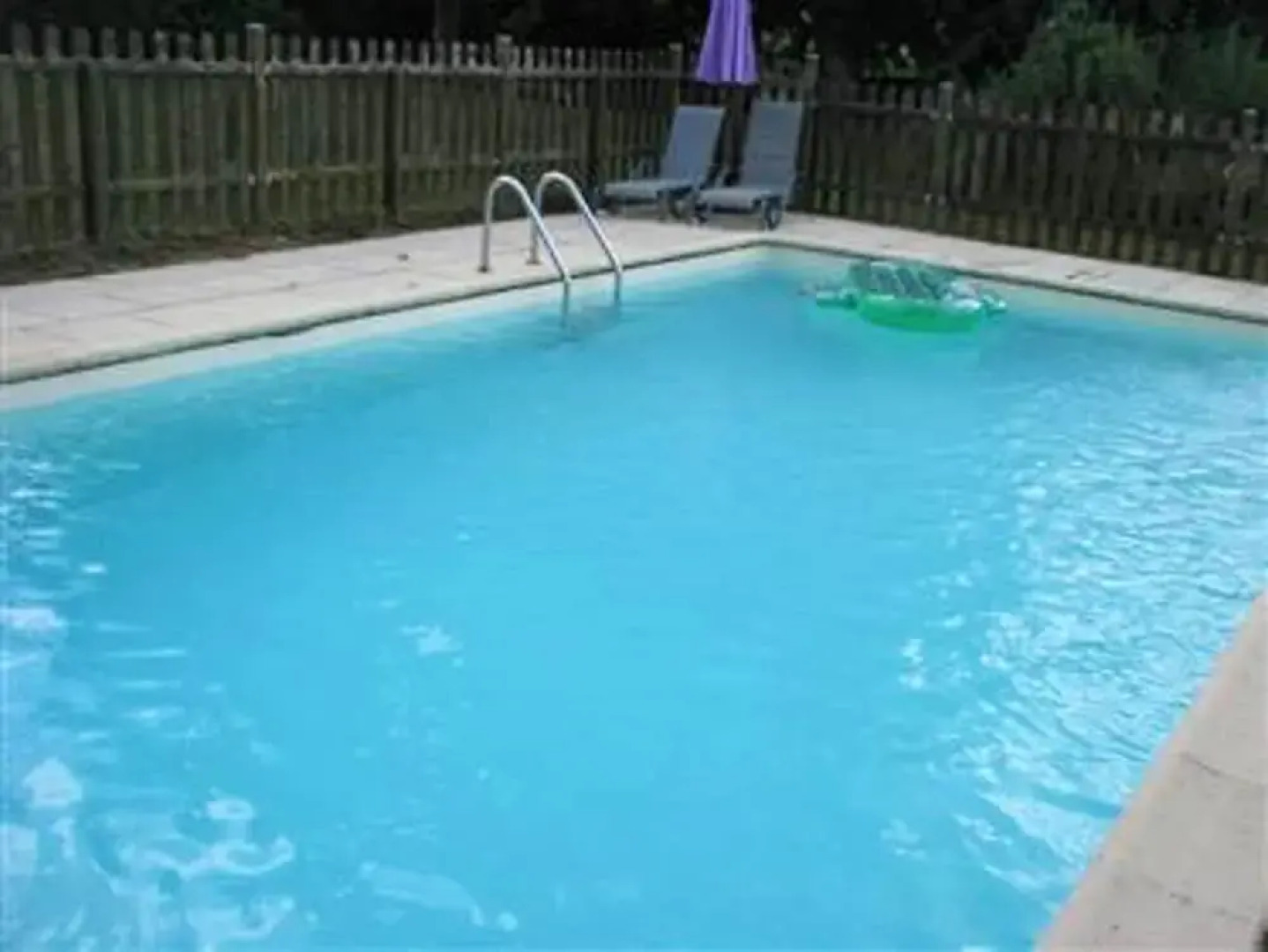 House With 2 Bedrooms in Issac, With Shared Pool and Furnished Garden