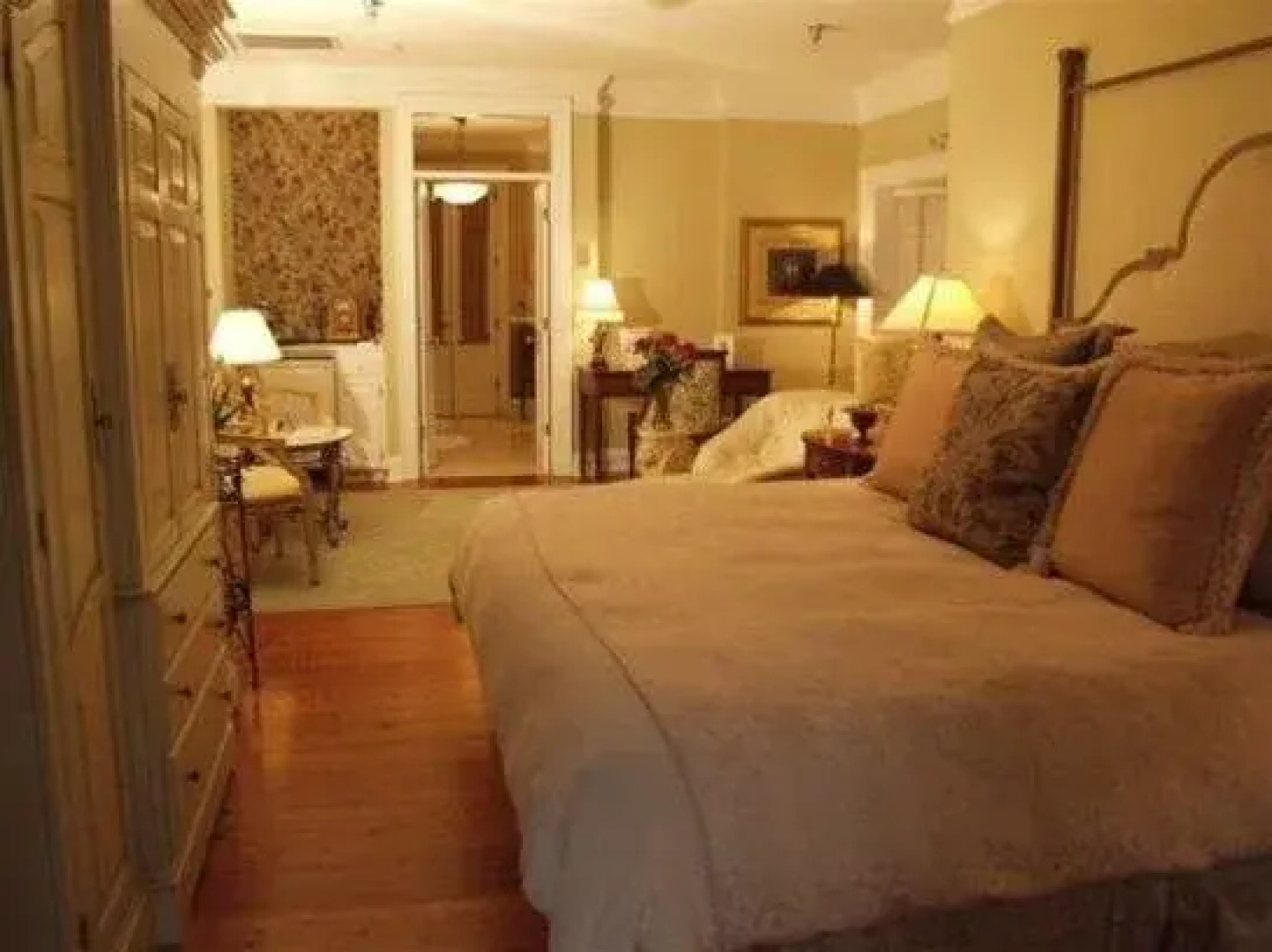 Main Street Inn & Spa