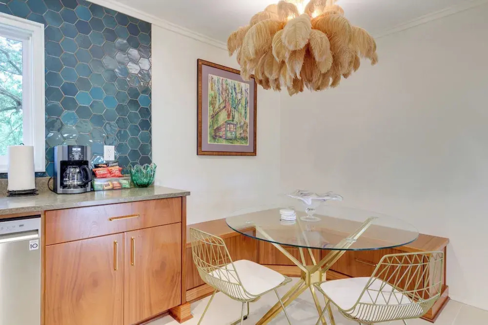 Chic Ocean Springs Vacation Rental Near Downtown!