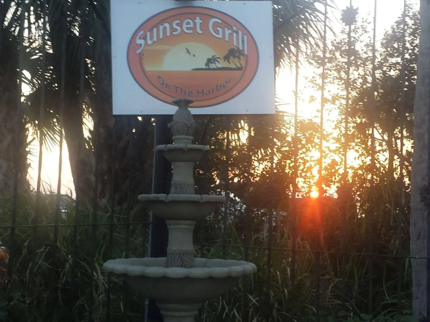 Tropical Bay Inn Motel