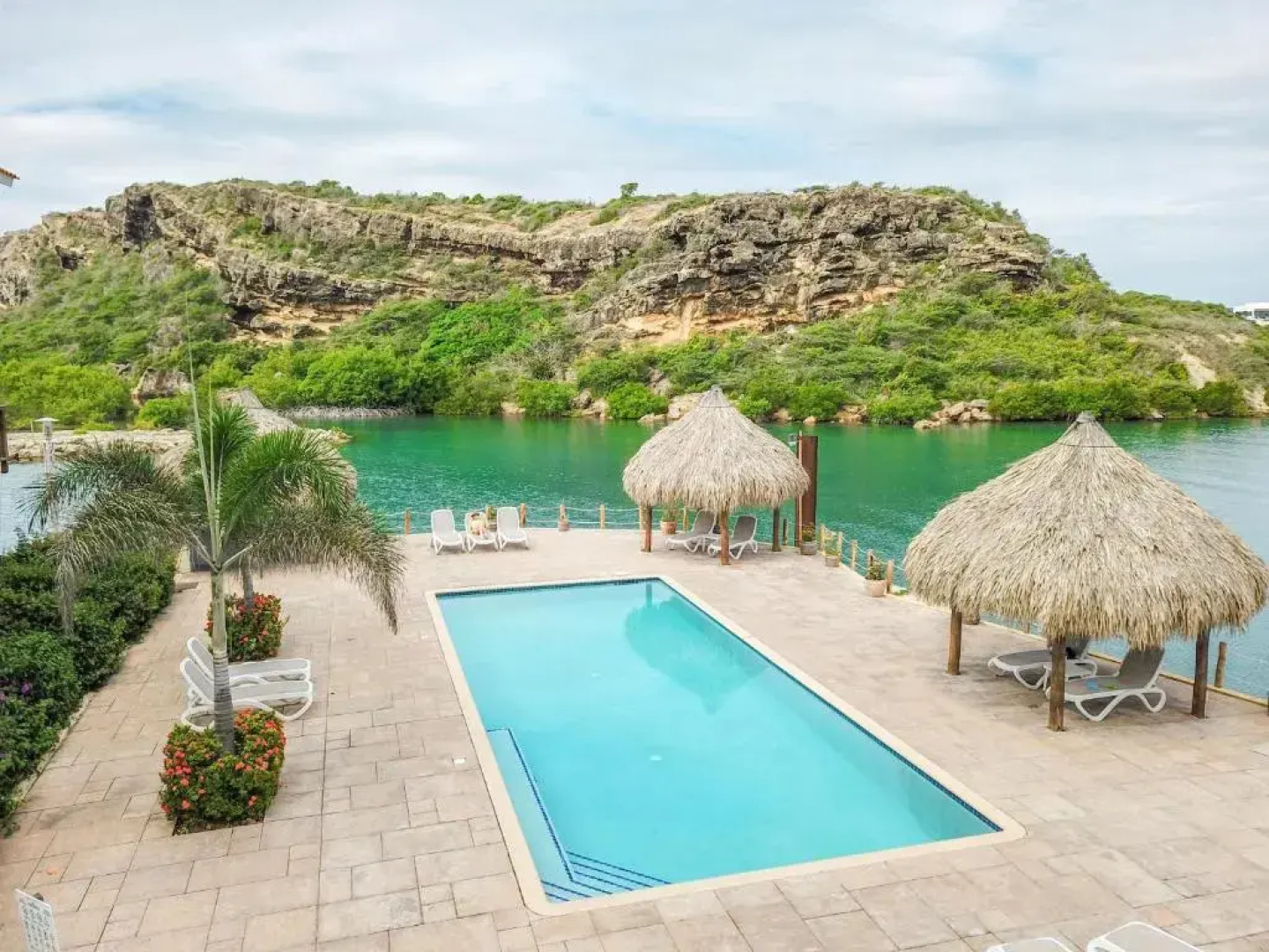 Caribbean Dream Garden View Condo Suite 7