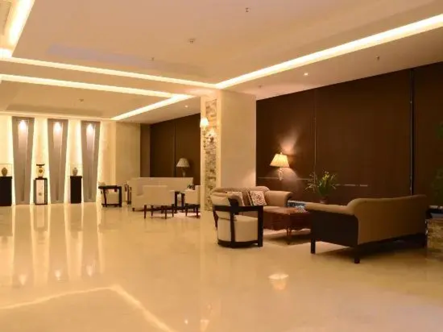 Grand View Pearl Hotel