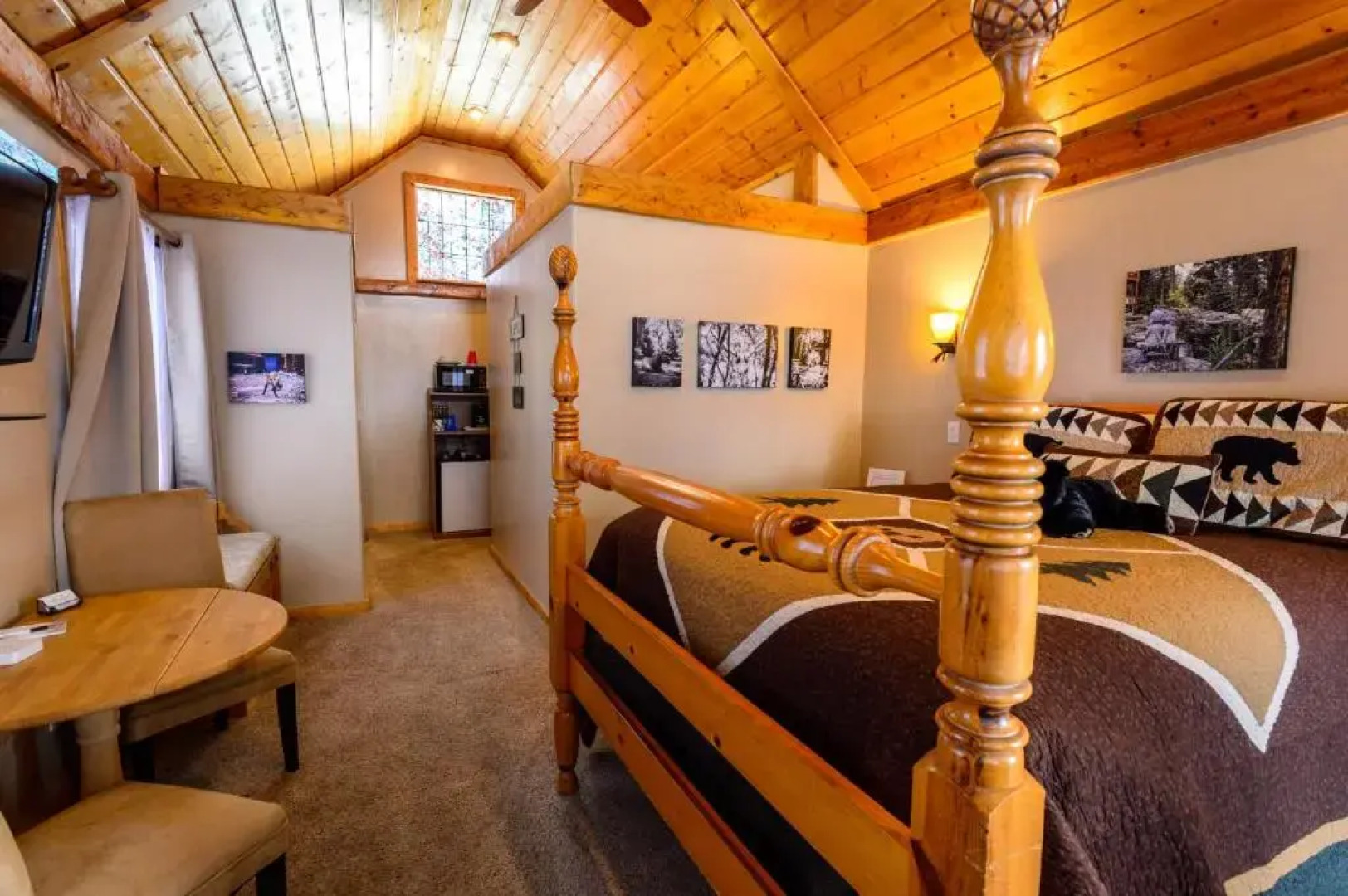 Alpen Way Chalet Mountain Lodge
