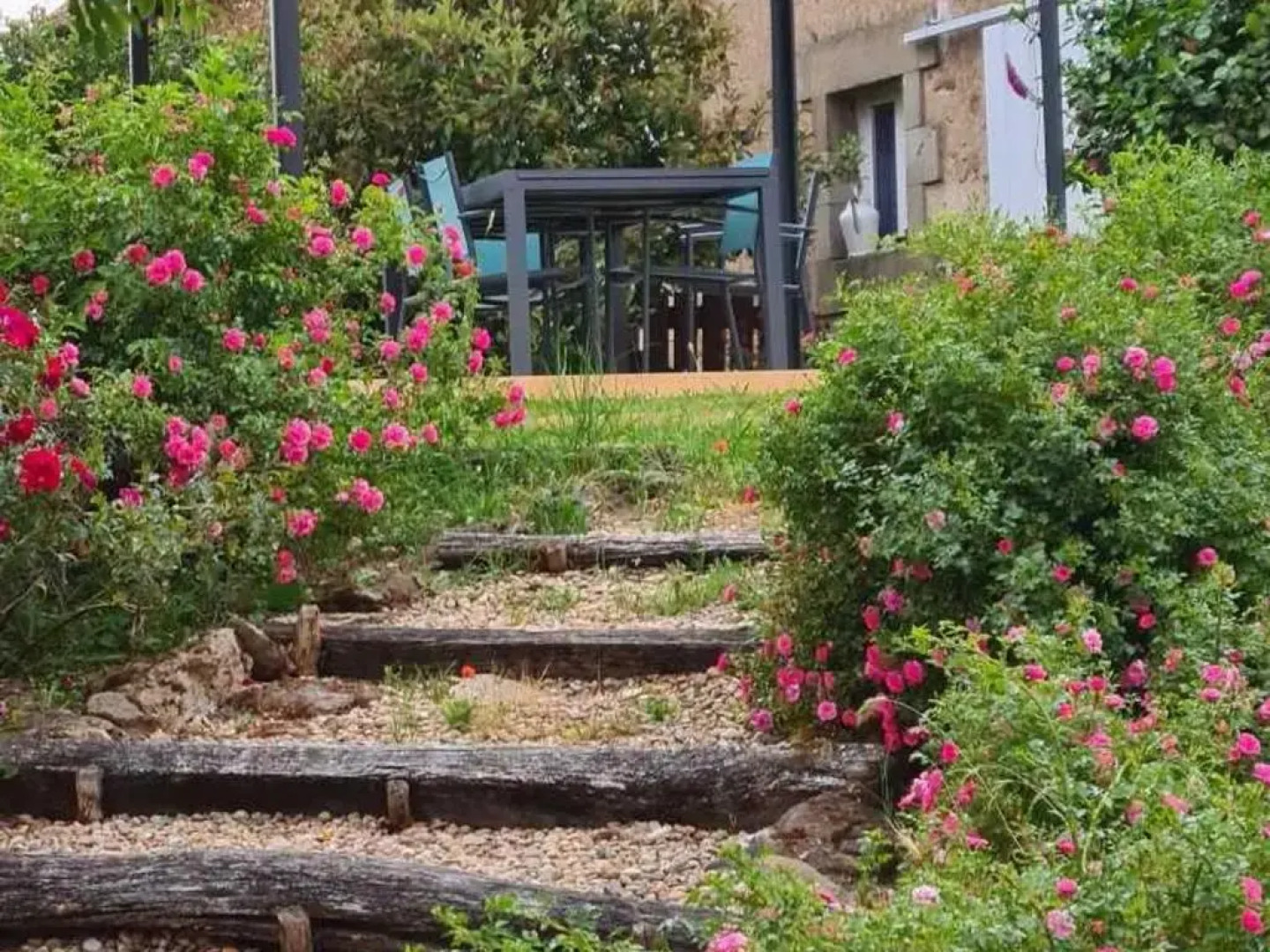 Gîte Noyant-d'Allier, 4 pièces, 9 personnes - FR-1-489-225