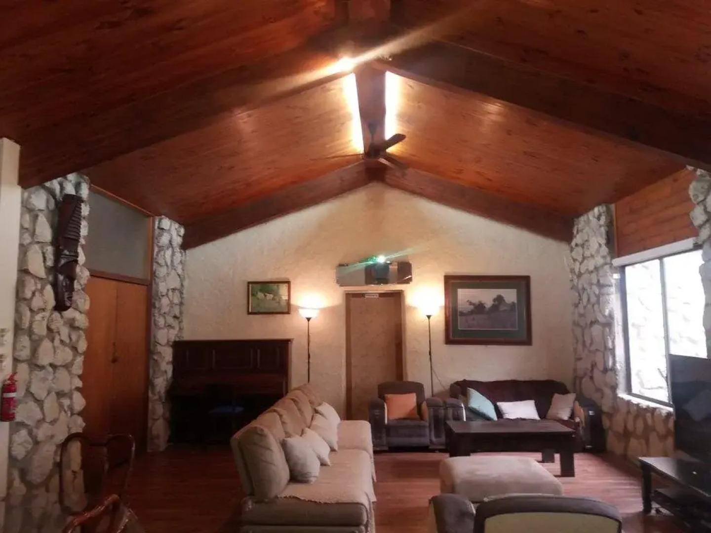 Pelican Lagoon Lodge