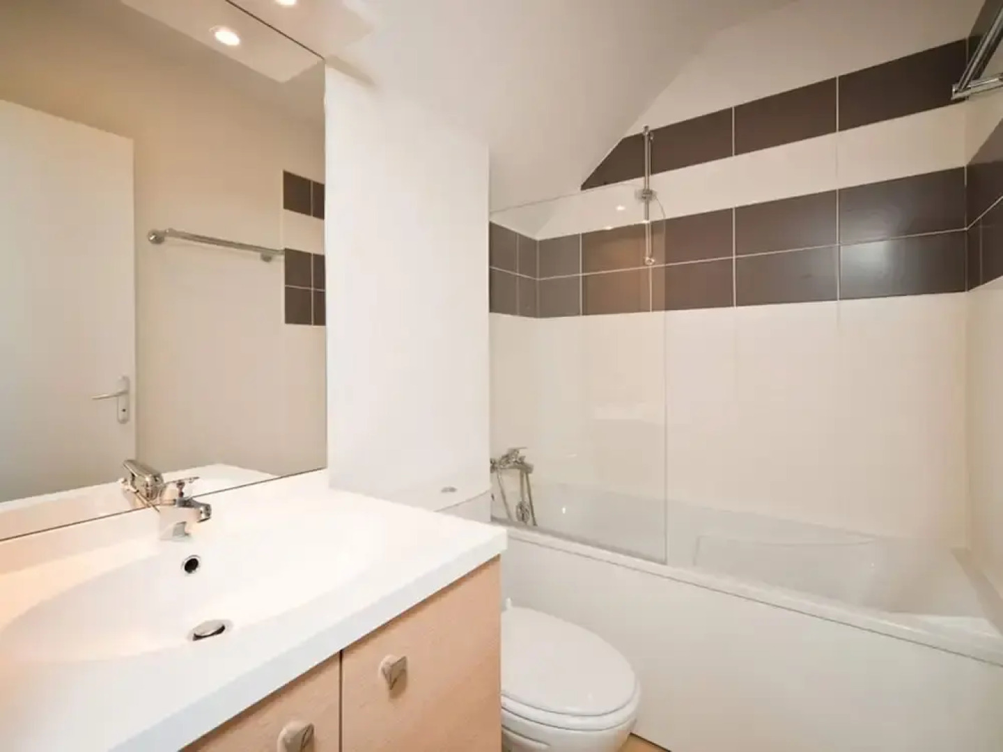 Comfortable Holiday Home Close to a Golf Course in Brittany