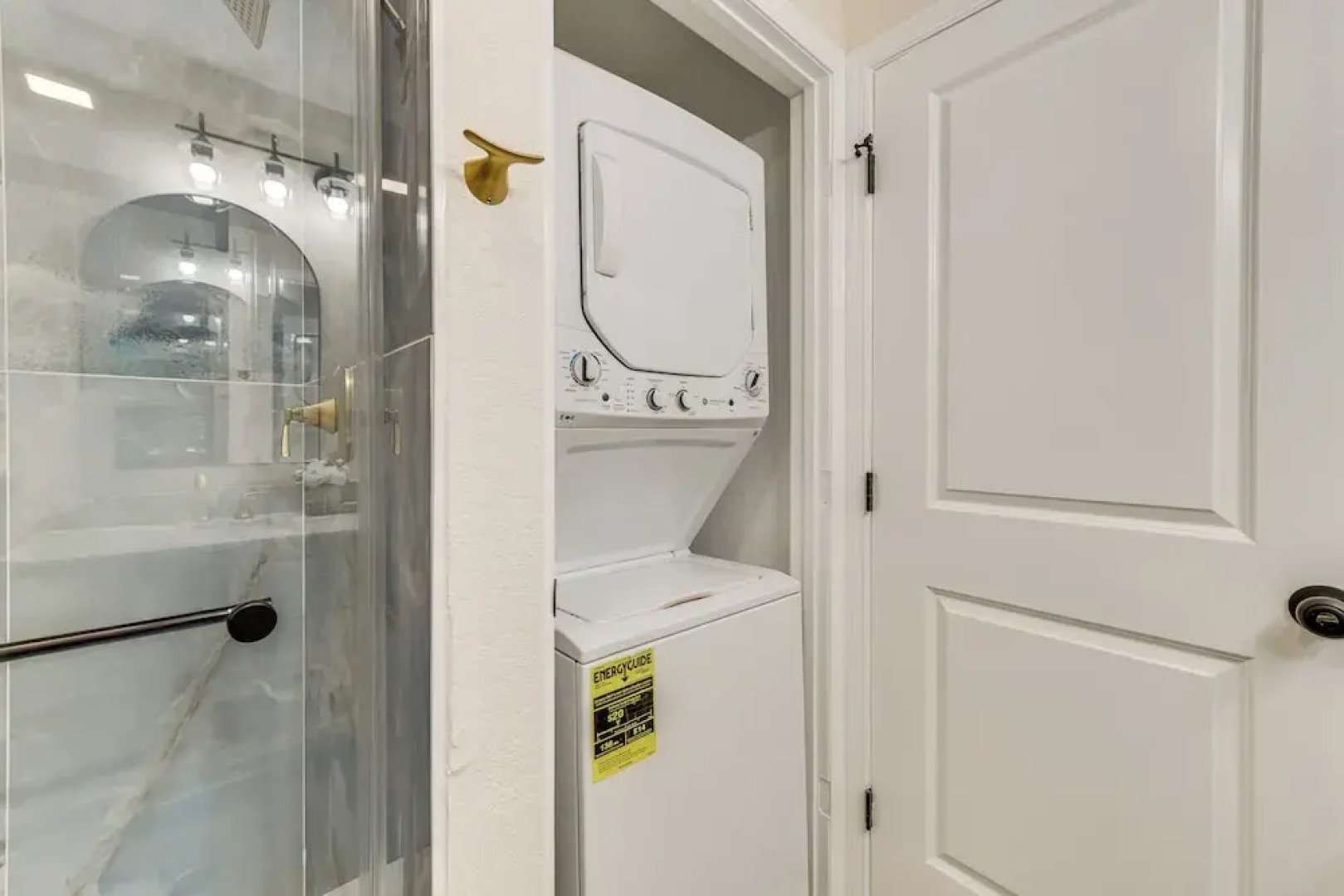 Private Pool w/ Canal Views: Apollo Beach Getaway