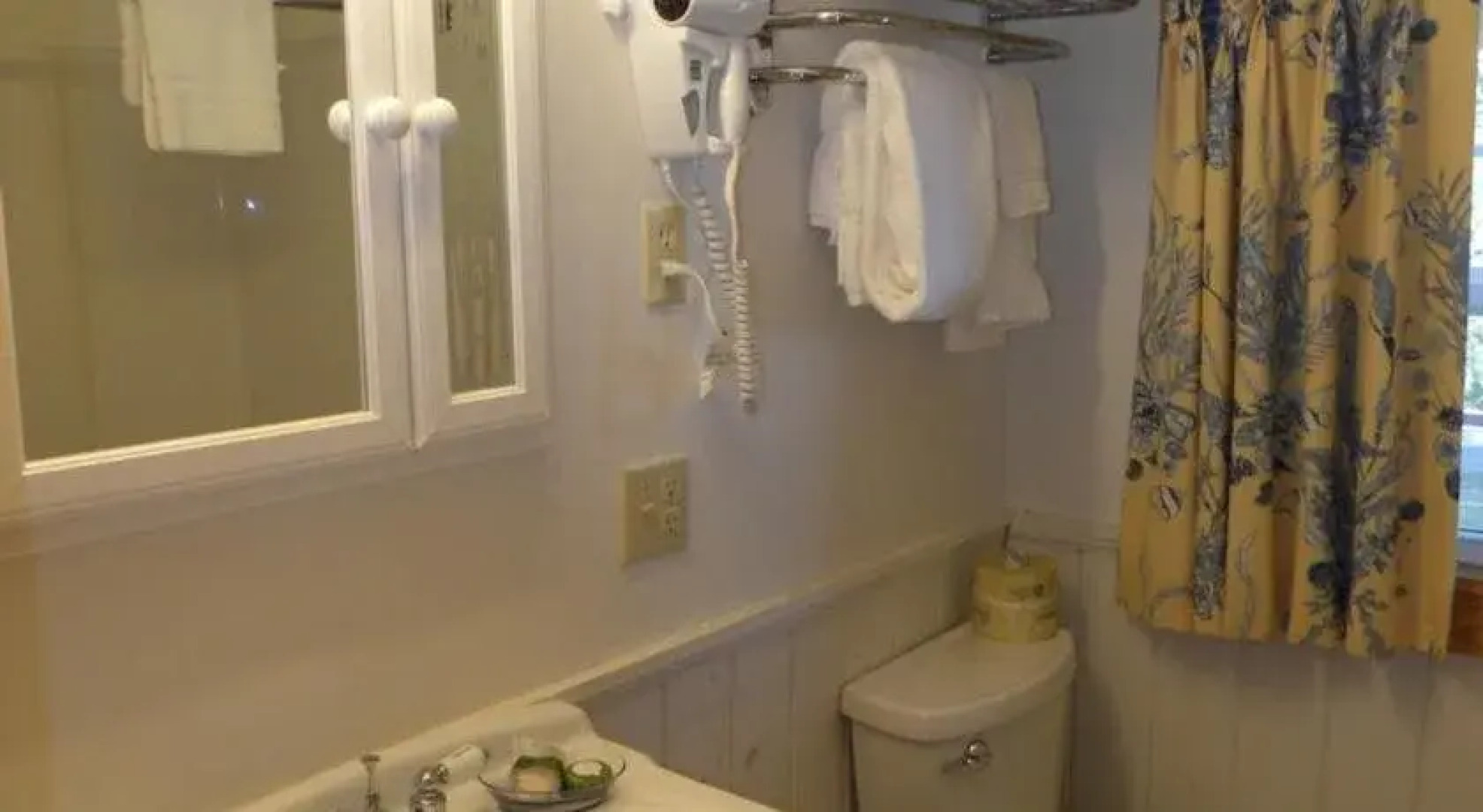 Colonial Gables Oceanfront Village