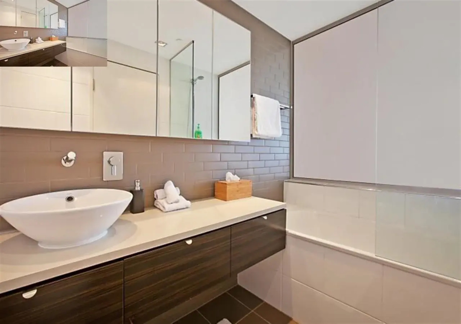 Darwin Waterfront Luxury Suites