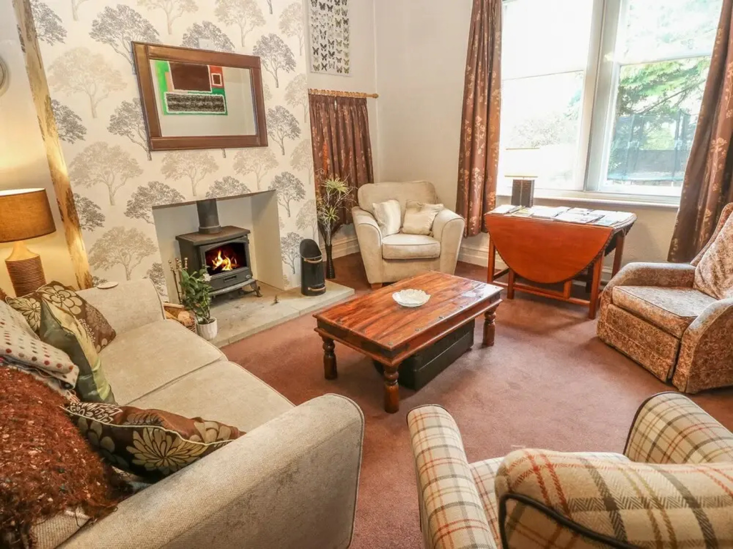 Lyndhurst, Brighouse