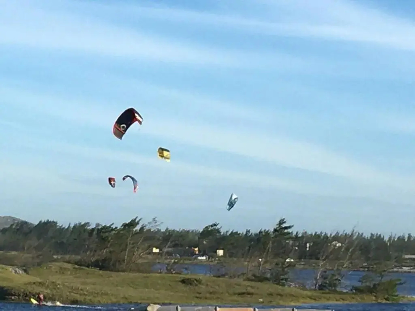 Casa do Beiral Azul: •5 Qts •Pé na areia •Piscina