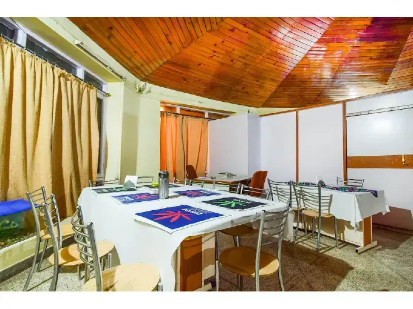 The Roam Way By OYO Rooms