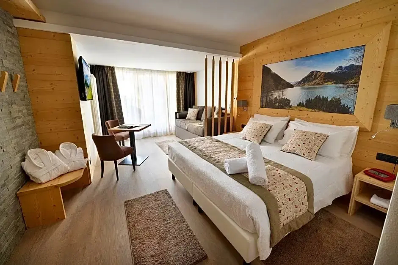 Hotel Bucaneve