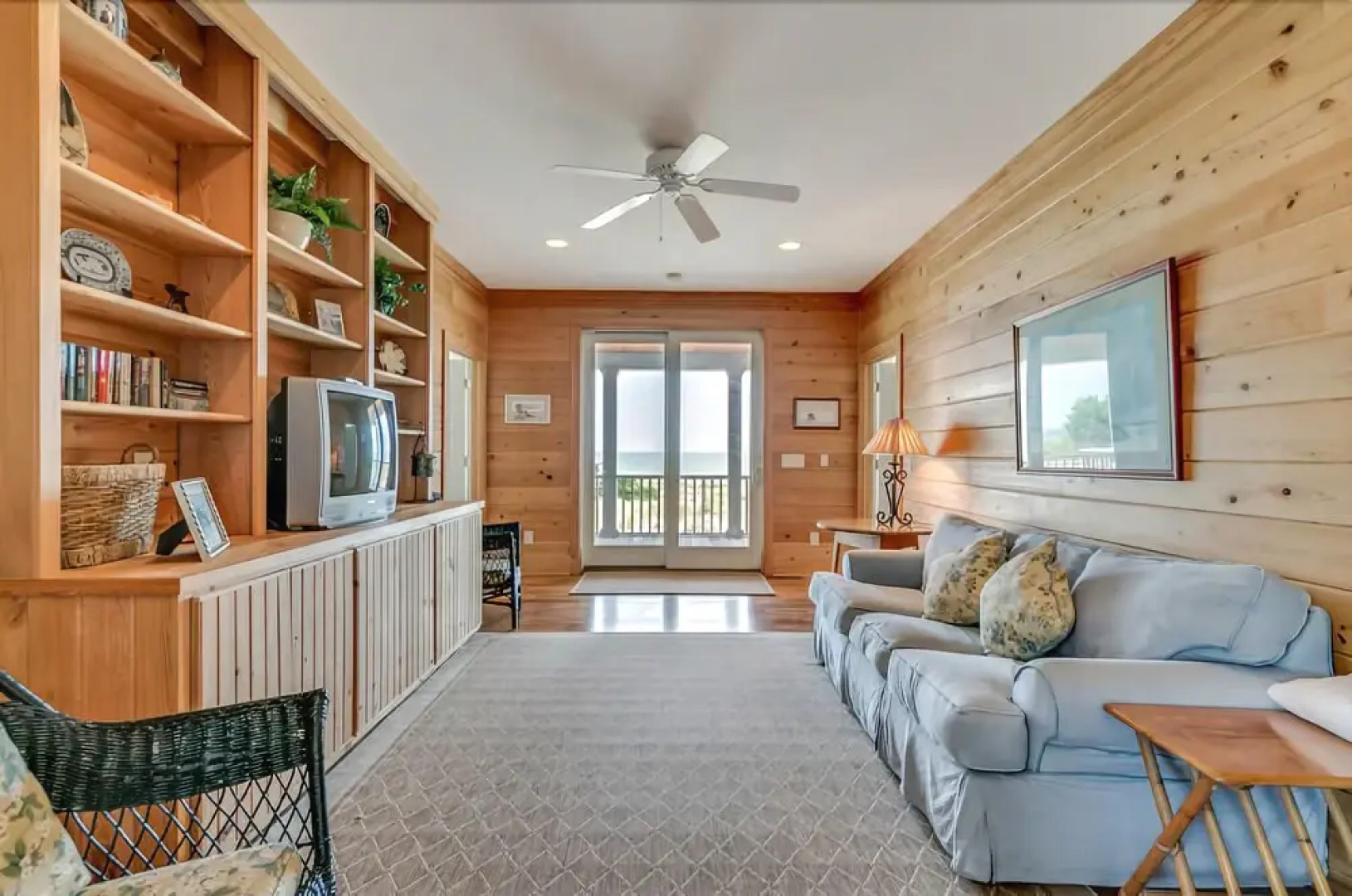 1001 Mr Bug s Summer 6 Br home by RedAwning