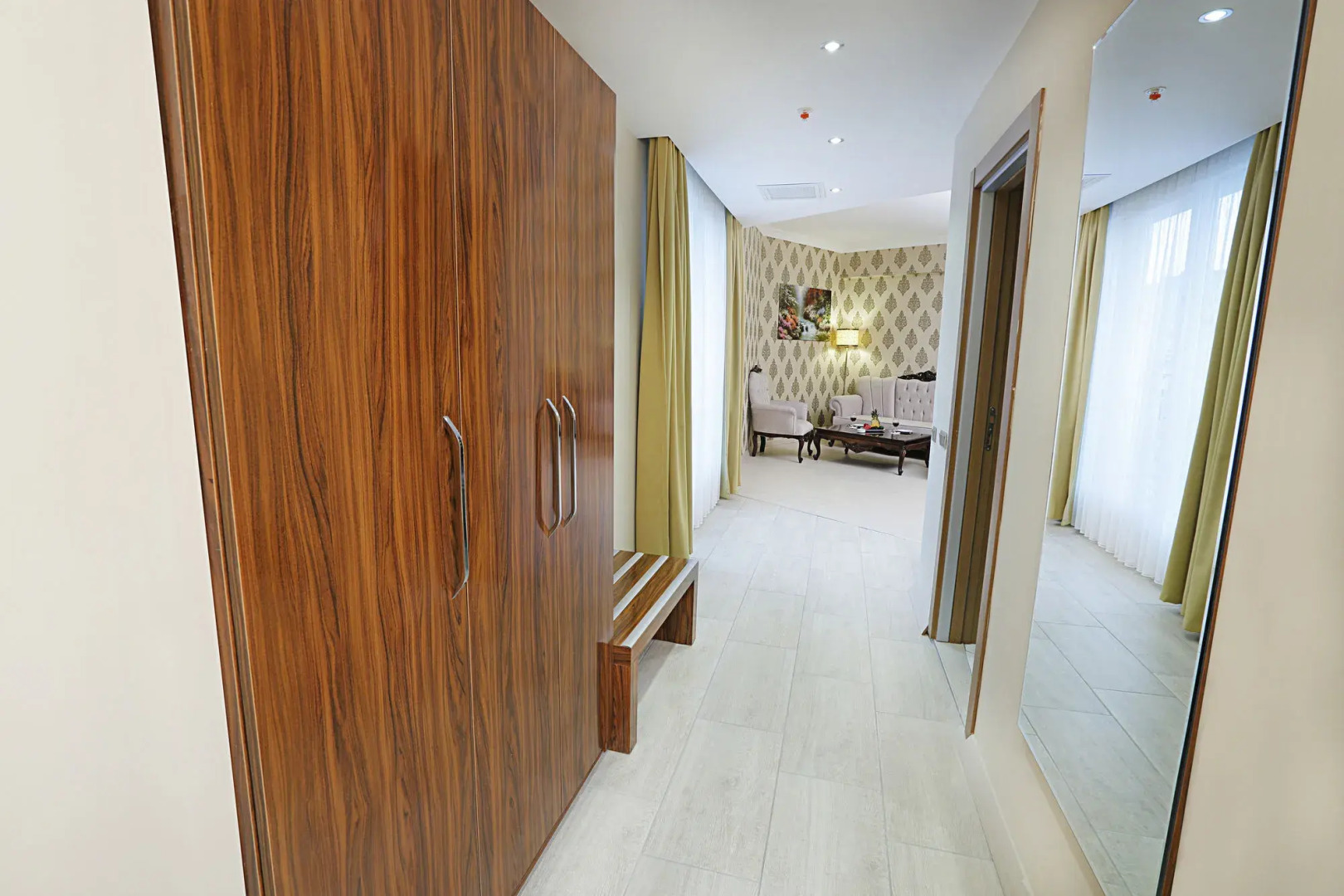 World Point Reis Inn Hotel